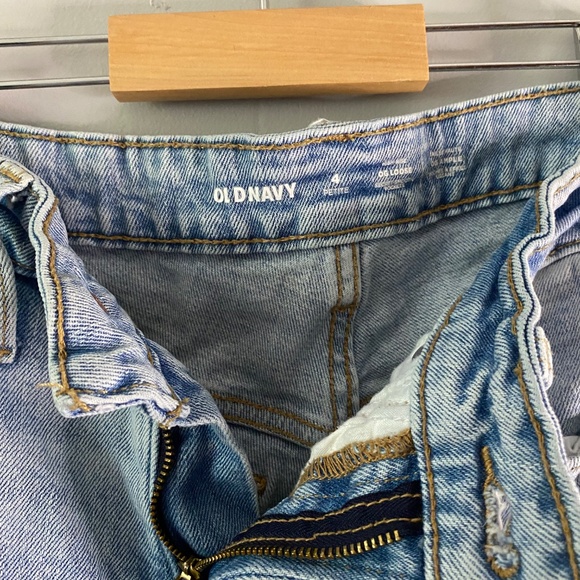 Old Navy Petite OG LOOSE High Rise Light Wash Jeans - Picture 3 of 4